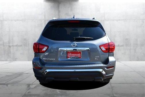 2020 Nissan Pathfinder SL