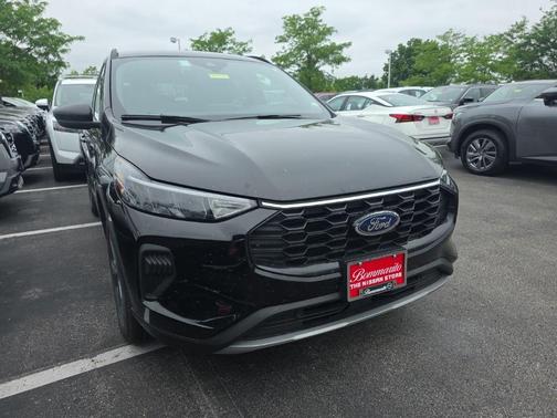 Black Metallic 2025 Ford Escape ST-Line