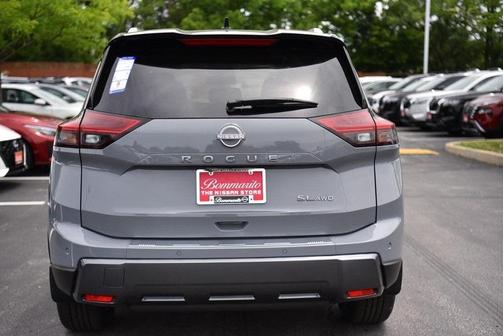2025 Nissan Rogue SL