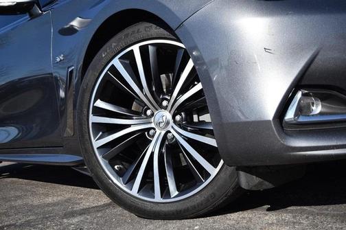 2017 INFINITI Q60 3.0T Premium