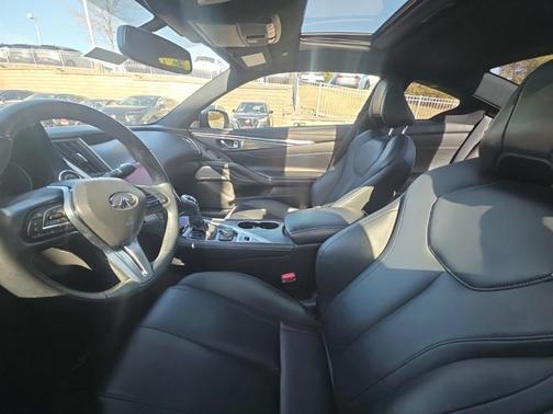 2017 INFINITI Q60 3.0T Premium