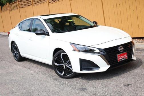 Pearl White 2025 Nissan Altima SR