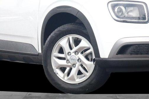 Ceramic White 2021 Hyundai VENUE SE