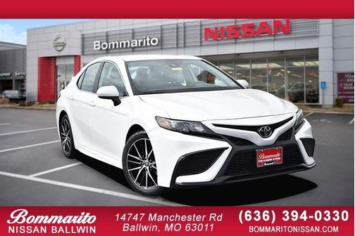 2024 Toyota Camry SE