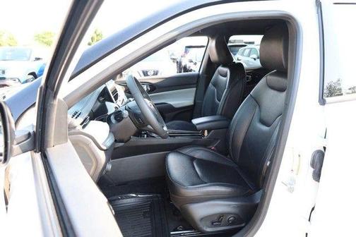 Bright White Clearcoat 2025 Jeep Compass Limited