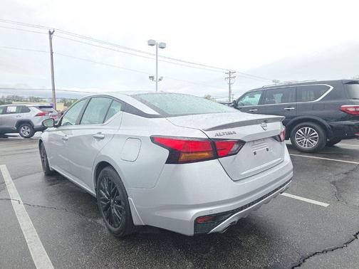 Brilliant Silver Metallic 2025 Nissan Altima SV