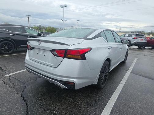 Brilliant Silver Metallic 2025 Nissan Altima SV