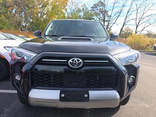 2024 Toyota 4Runner TRD Off Road