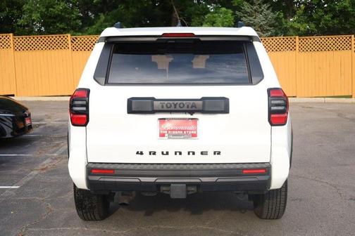 Wind Chill Pearl 2025 Toyota 4Runner SR5