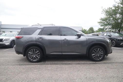 Gun Metallic 2025 Nissan Pathfinder SL
