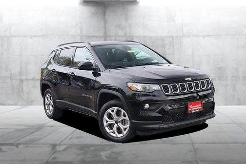 Diamond Black 2025 Jeep Compass Latitude