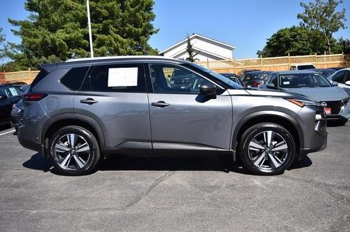 2024 Nissan Rogue SL
