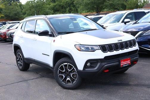 Bright White Clearcoat 2025 Jeep Compass Trailhawk