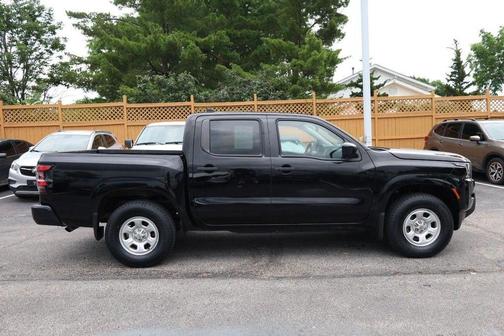 Black 2022 Nissan Frontier S