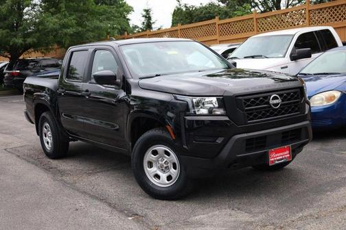 Black 2022 Nissan Frontier S