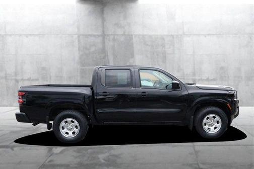 Black 2022 Nissan Frontier S