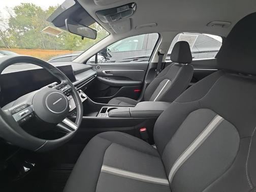 2024 Hyundai SONATA Hybrid SEL