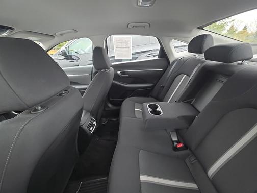 2024 Hyundai SONATA Hybrid SEL