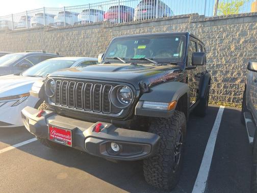 Black Clearcoat 2025 Jeep Wrangler Rubicon