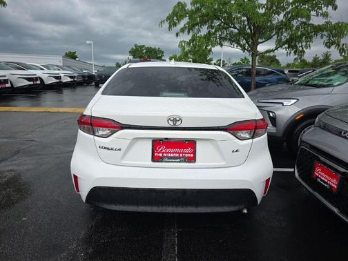 Super White 2021 Toyota Corolla LE