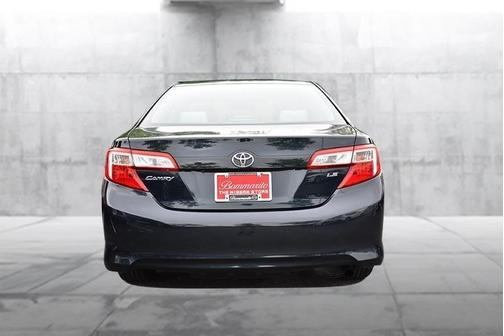 2014 Toyota Camry LE