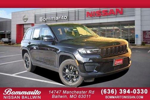 Diamond Black 2025 Jeep Grand Cherokee Laredo