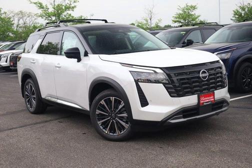 White / Black 2026 Nissan Pathfinder Platinum