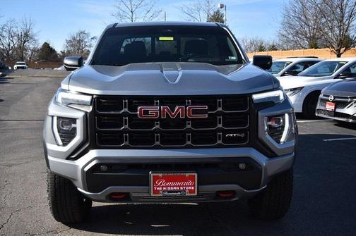 2024 GMC Canyon AT4