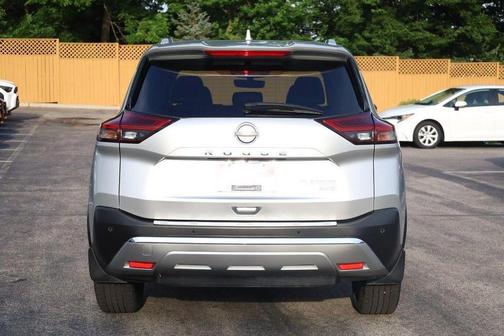 Brilliant Silver Metallic 2023 Nissan Rogue Platinum