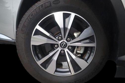 Brilliant Silver Metallic 2024 Nissan Murano SV