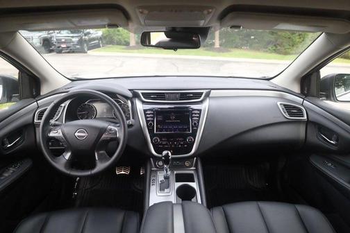 Brilliant Silver Metallic 2024 Nissan Murano SV