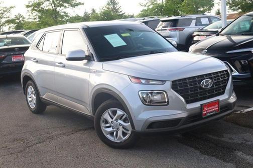 Silver 2021 Hyundai VENUE SE