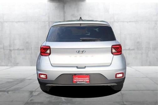 Silver 2021 Hyundai VENUE SE