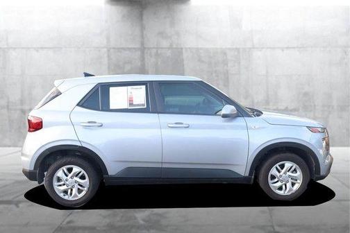 Silver 2021 Hyundai VENUE SE