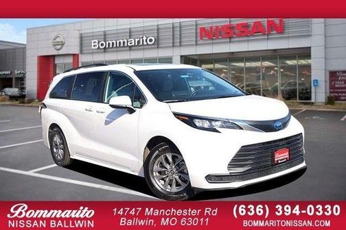 Ice 2025 Toyota Sienna LE