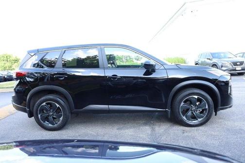 Super Black 2025 Nissan Rogue SV