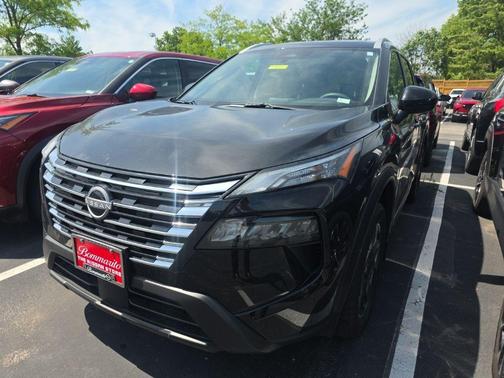 Super Black 2025 Nissan Rogue SV