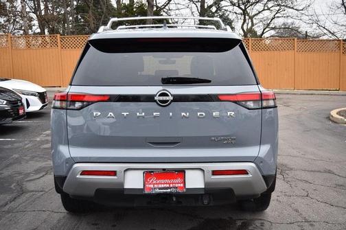 2024 Nissan Pathfinder Platinum
