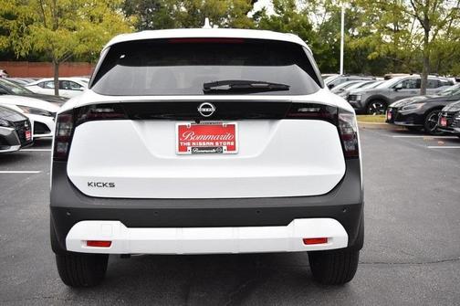 2025 Nissan Kicks SV