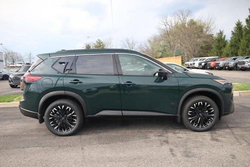 Obsidian Green 2026 Nissan Rogue Dark Armor