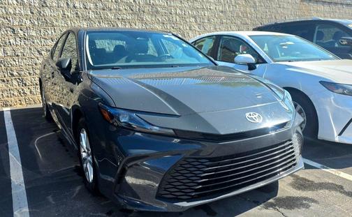 UNDERGROUND 2025 Toyota Camry LE