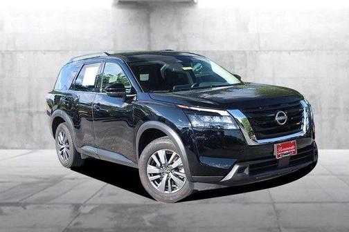 Super Black 2025 Nissan Pathfinder SV