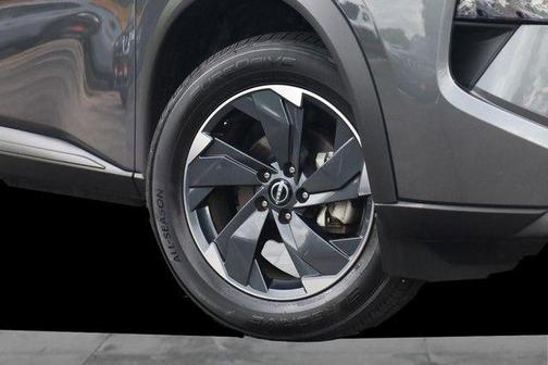 Gun Metallic 2025 Nissan Rogue SV