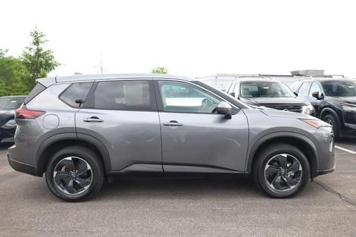 Gun Metallic 2025 Nissan Rogue SV