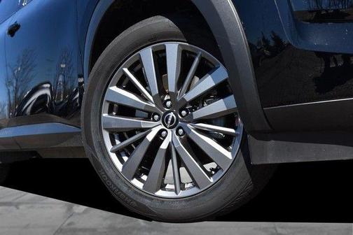 Super Black 2025 Nissan Pathfinder SL