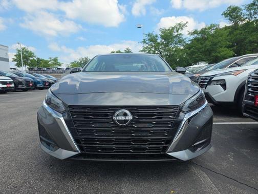 Gun Metallic 2025 Nissan Altima SV