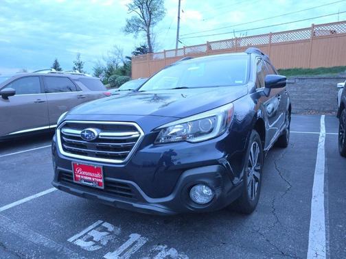 Dark Blue 2018 Subaru Outback 2.5i Limited