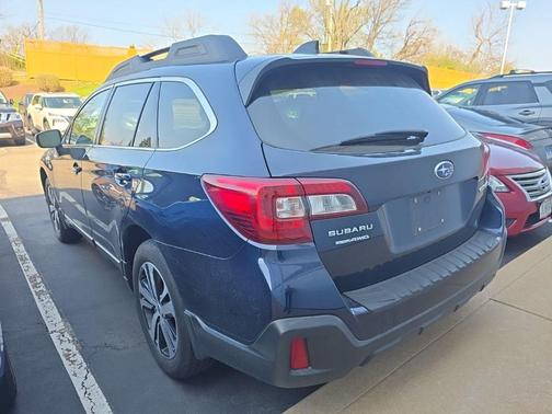 Dark Blue 2018 Subaru Outback 2.5i Limited