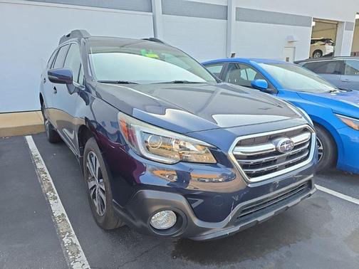 Dark Blue 2018 Subaru Outback 2.5i Limited