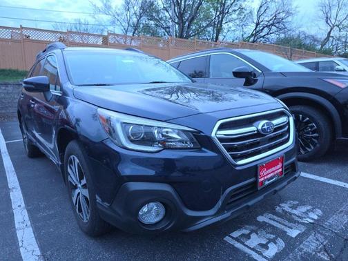 Dark Blue 2018 Subaru Outback 2.5i Limited